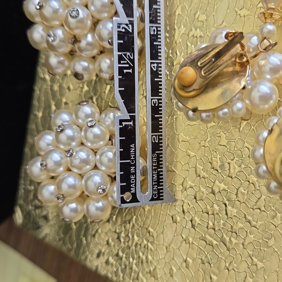 Pearls pearls and pearls earrings - Picture 8 of 10